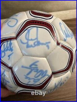 1999 Womens USA World Cup Team Autographed/Signed NIKE Soccer Ball Pre-Owned