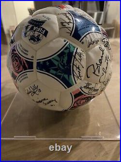 1999 Womens World Cup Autographed Soccer Game Ball Mia Hamm PLUS team #'d 58/99