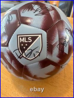 2018 Colorado rapids Team signed MLS soccer ball Rare! Tim Howard, Acosta, Ford+