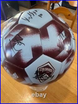 2018 Colorado rapids Team signed MLS soccer ball Rare! Tim Howard, Acosta, Ford+