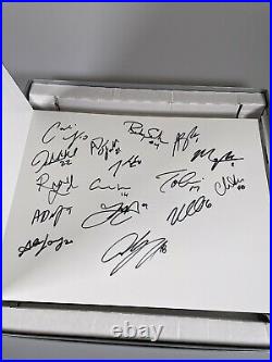 2019 USA USWNT WOMEN NATIONAL WORLD CUP TEAM SIGNED Photo Book
