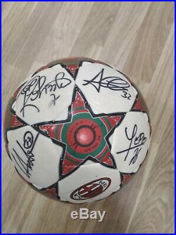 AC Milan Soccer ball Signed with 12 players original autograph Season 2012-2013