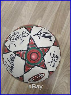 AC Milan Soccer ball Signed with 12 players original autograph Season 2012-2013
