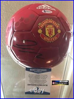 ALEXIS SANCHEZ SIGNED MANCHESTER UNITED SIGNED BALL BAS b