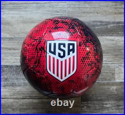 CHRISTIAN PULISIC signed soccer ball USMNT USA MENS SOCCER 3