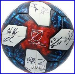 Chicago Fire Signed MU Soccer Ball 2019 Season with 21 Sigs A58943