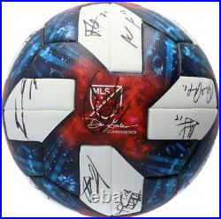 Chicago Fire Signed MU Soccer Ball 2019 Season with 23 Sigs A58955