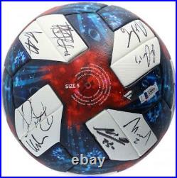 Chicago Fire Signed MU Soccer Ball 2019 Season with 23 Sigs A58955