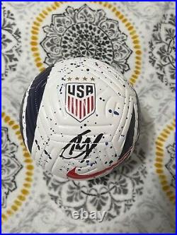 Christian Pulisic Signed/Autographed Nike Team USA Soccer Ball Beckett