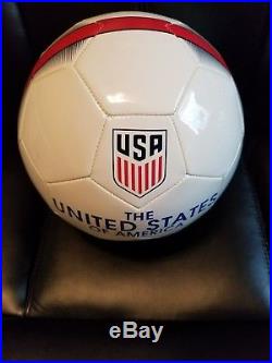 Christian Pulisic Signed Soccer Ball Auto Beckett COA NIKE Team USA Dortmund