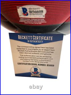 Christian Pulisic Signed USA Soccer Ball Beckett Bas Coa B56608 Umnt World Cup