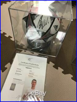 Cristiano Ronaldo THE DUGOUT autographed sign ball certificate photo case