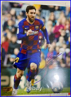Lionel Messi Signed Size 4 Ball With Red Carpet Authentics COA Lionel Messi Signed Size 4 Ball With Red Carpet Authentics COA