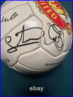 Manchester United FC 2001/2002 Squad Signed Football Ball COA