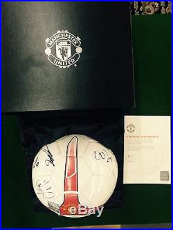 Manchester United Signed Official Soccer Ball by 11 Players With Certificate