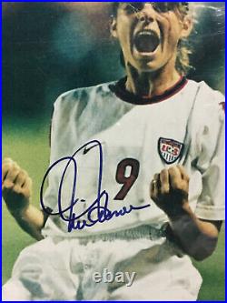 Mia Hamm signed USA World Cup 8x10 Celebration photo framed auto Steiner holo