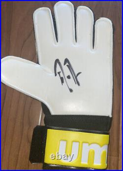 Mike Maignan Signed Soccer Goalie Glove AC Milan France With Proof
