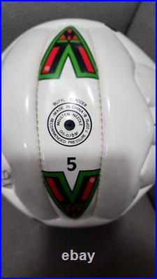 Mitre Dallas Burn Ultima Official Size & Weight Soccer Ball Signed Jorge Flores