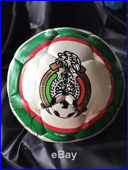 NIKE TEAM SIGNED MEXICO NATIONAL TEAM SOCCER BALL FUTBOL SANCHEZ & more