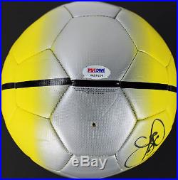 Neymar (Brazil/Barcelona) Authentic Signed Nike Neymar Soccer Ball PSA/DNA ITP