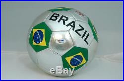 Pele Signed Soccer Ball Auto Psa/dna Itp 7a52162 Brazil