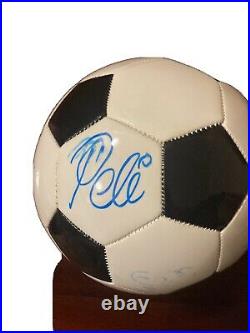 Pele signed autographed soccer ball with jsa coa an sticker