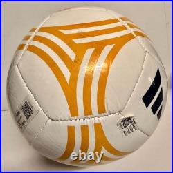 Real Madrid Ronaldo Nazário R9 Signed Adidas Soccer Ball Beckett Witnessed