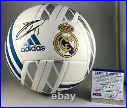 Real Madrid Thibaut Courtois Signed Soccer Ball PSA/DNA COA