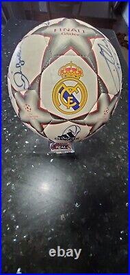 Real madrid signed ball