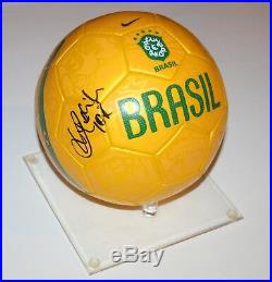 Ronaldinho Autogramm Signed Nike Brazil Soccer Ball acrylic display box PSA COA
