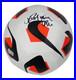 Ronaldinho_Signed_Nike_Soccer_Ball_with_Beckett_COA_01_ef