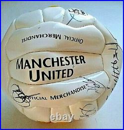SIGNED Manchester United Soccer Ball 2000/2001 Season Beckham Giggs Scholes +