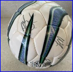 San Jose Earthquakes Team Signed Soccer Ball MLS Vintage Ball Landon Donovan