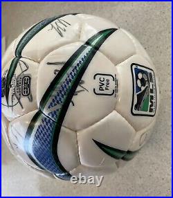 San Jose Earthquakes Team Signed Soccer Ball MLS Vintage Ball Landon Donovan