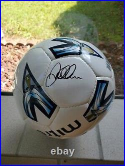 Soccer Ball signed by David Beckham has PSA DNA Autographed Authentication