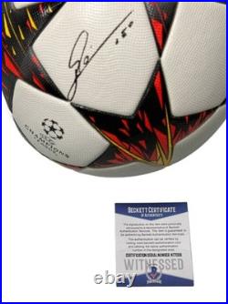 Soccer Player Lionel Messi Signed Autographed Ball BAS Authentication