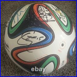 Team Usasignedsoccerballmntdempseyaltidorejonesbradleybeckerman++2014