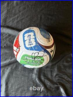 USA Men's National Team Signed Size 5 Soccer Ball McKennie, Dest + 6