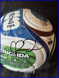 USA Men's National Team Signed Size 5 Soccer Ball McKennie, Dest + 6