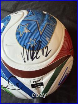 USA Men's National Team Signed Size 5 Soccer Ball McKennie, Dest + 6