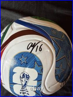 USA Men's National Team Signed Size 5 Soccer Ball McKennie, Dest + 6