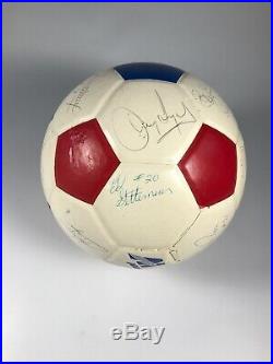 Vintage 1983 Montreal Manic NASL Team Signed Spalding Soccer Ball 11 Signatures