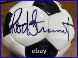 Vizari Classico Size 5 Soccer Ball Rod Stewart Authentic Autographed