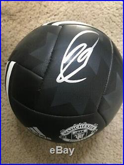 Zlatan Ibrahimovic Autographed Ball Manchester United PSG LA Galaxy AC Milan